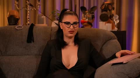 Mistress Kelly online show from September 2025 11:52:01 PM