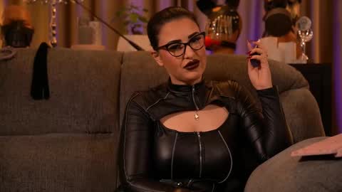 Mistress Kelly online show from October 2025 11:45:02 PM