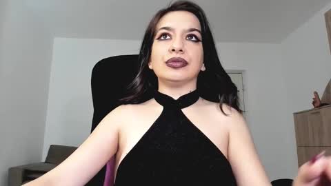 YourGoddessM online show from December 2024 11:38:01 AM