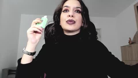 YourGoddessM online show from December 2024 10:49:01 AM