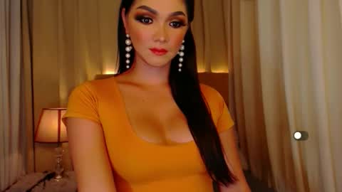 Leah online show from April 2026 09:19:01 PM