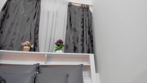 Snapshot of mistt_miaa chatting on October 2025 07:05:02 PM mistt_miaa online show from October 2025 07:05:02 PM