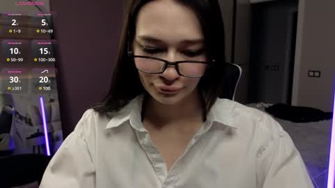 Snapshot of misty_roseee chatting on February 2025 07:17:01 AM misty_roseee online show from February 2025 07:17:01 AM