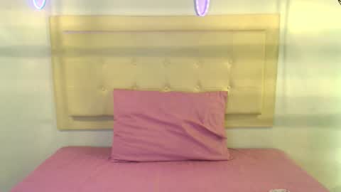 Snapshot of mitchell_diaz chatting on October 2025 02:29:02 PM Mitchell online show from October 2025 02:29:02 PM