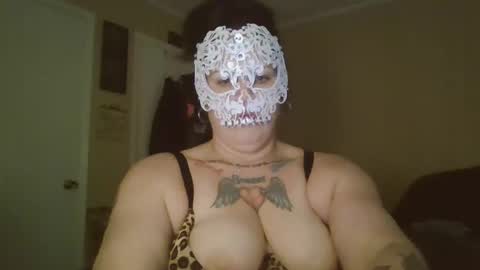 mitchie2824 online show from November 2025 12:42:01 AM