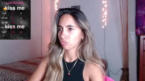 mitchwilson1 online show from October 2025 10:33:02 PM