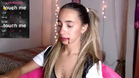 mitchwilson1 online show from November 2025 01:40:01 AM