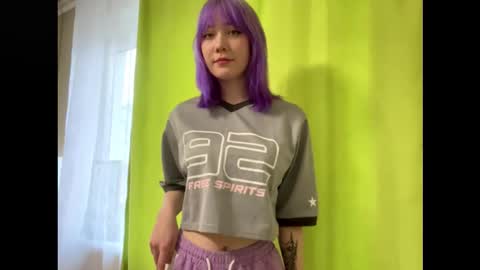 Snapshot of mitsuri_kim chatting on October 2025 10:07:01 AM Mila online show from October 2025 10:07:01 AM