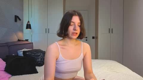 miu_in_chains online show from September 2025 05:56:01 AM