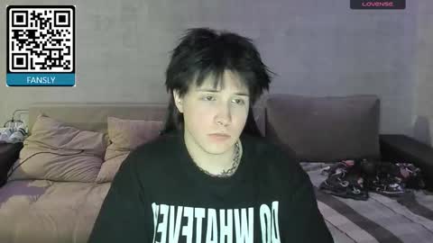 MeowMiku online show from November 2025 09:14:02 PM