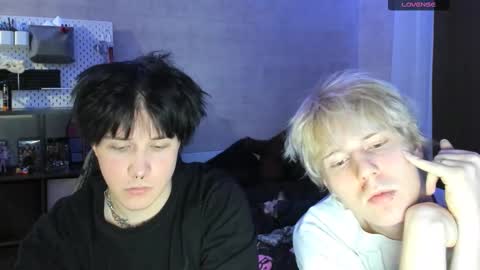 MeowMiku online show from November 2025 04:43:02 PM