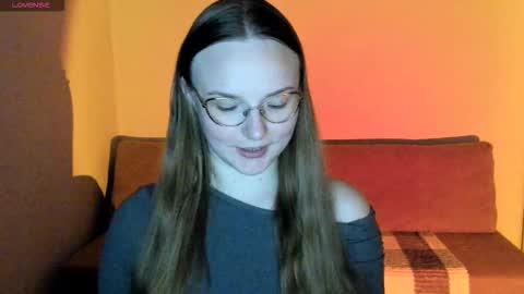 Miya online show from October 2025 07:00:01 PM