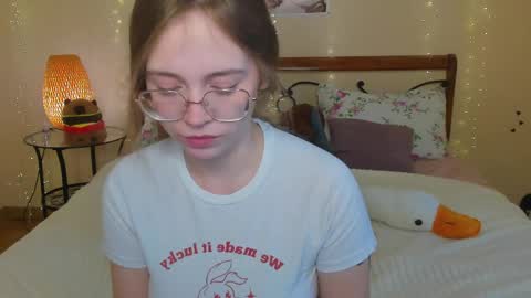 Snapshot of miya_soft chatting on May 2026 01:56:01 AM Miya online show from May 2026 01:56:01 AM