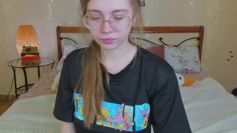 Snapshot of miya_soft chatting on May 2026 01:43:02 AM Miya online show from May 2026 01:43:02 AM