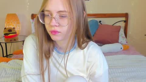 Snapshot of miya_soft chatting on June 2026 01:28:02 AM Miya online show from June 2026 01:28:02 AM