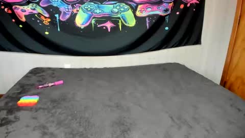 MizzKittay online show from January 2025 07:25:01 AM