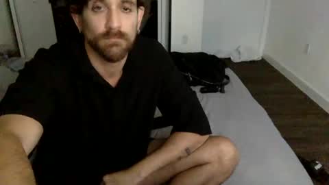 Snapshot of mkmarkets chatting on November 2025 03:50:01 PM Hrny Lat .. online show from November 2025 03:50:01 PM