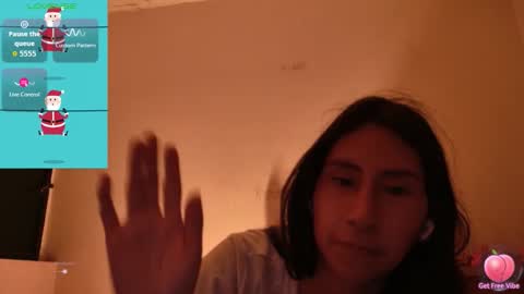 MoonLipson online show from December 2025 03:22:02 AM