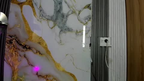 LUCRECIA   NEW ACCOUNT online show from March 2026 06:58:01 PM