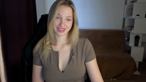 Lili online show from January 2025 08:10:02 AM