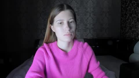 Lili online show from October 2025 10:39:02 AM