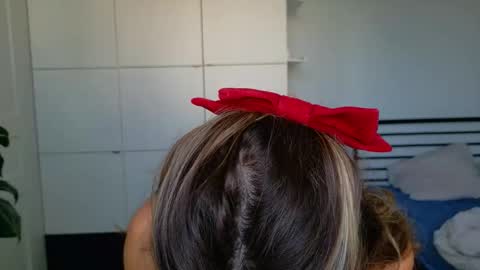 mmminnie online show from November 2025 10:47:02 AM