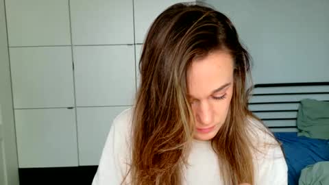 mmminnie online show from March 2026 10:31:01 AM