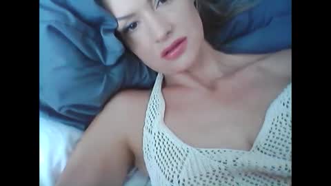 mmmmyesplease1 online show from December 2024 03:42:02 PM