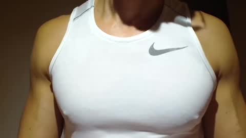 Snapshot of mmuscularman chatting on September 2025 07:35:02 AM mmuscularman online show from September 2025 07:35:02 AM