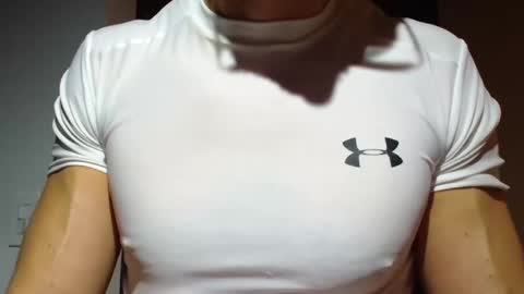 Snapshot of mmuscularman chatting on October 2025 06:16:02 AM mmuscularman online show from October 2025 06:16:02 AM