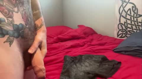 MNTuiLa online show from February 2026 02:18:01 PM