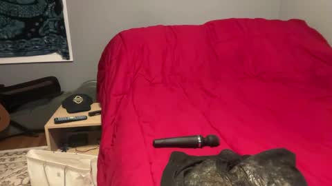 MNTuiLa online show from April 2026 05:47:01 AM