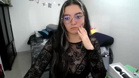 Snapshot of mocca_117 chatting on September 2025 01:00:02 PM Sam online show from September 2025 01:00:02 PM