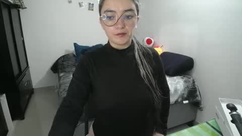 Snapshot of mocca_117 chatting on September 2025 11:01:01 AM Sam online show from September 2025 11:01:01 AM