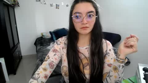 Snapshot of mocca_117 chatting on September 2025 02:18:01 PM Sam online show from September 2025 02:18:01 PM