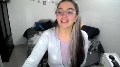 Sam online show from September 2025 11:46:02 AM