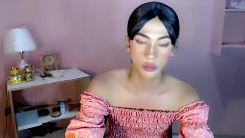 Mocha Locca  online show from January 2025 12:31:01 AM