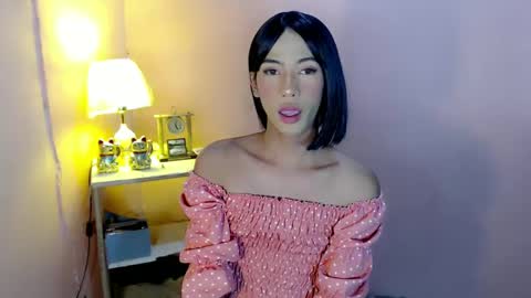 Mocha Locca  online show from January 2025 01:47:01 PM