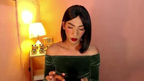 Mocha Locca  online show from January 2025 12:13:01 AM