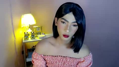 Mocha Locca  online show from January 2025 04:02:01 PM