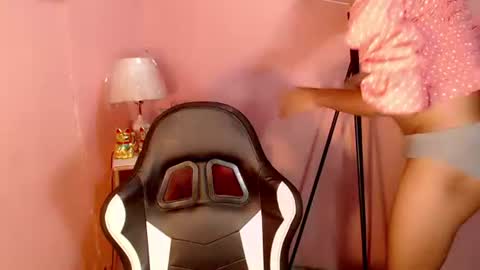 Mocha Locca  online show from January 2025 08:21:01 PM