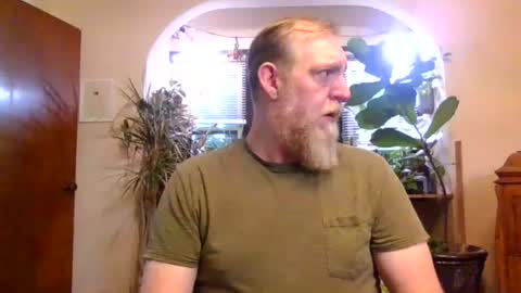 moeblick online show from November 2025 12:50:02 PM