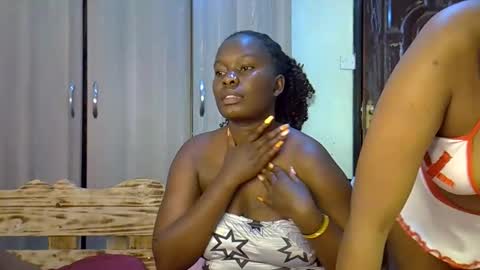 Snapshot of moh_sexy chatting on September 2025 06:20:01 PM Moh online show from September 2025 06:20:01 PM