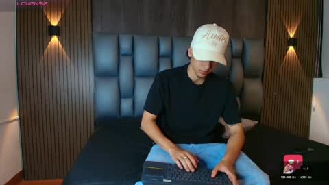 mohamed_malik online show from May 2026 09:36:02 AM
