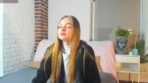 Kylie online show from September 2025 06:24:01 PM