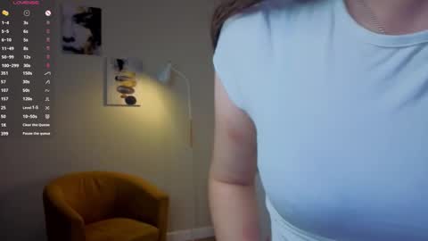 moirebaggs online show from September 2025 09:14:02 PM