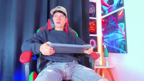 moises_23cm online show from February 2025 03:36:02 PM