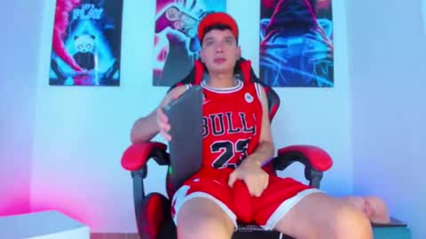 moises_23cm online show from September 2025 08:41:01 PM