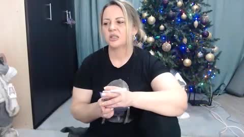 erika online show from December 2024 09:31:01 AM