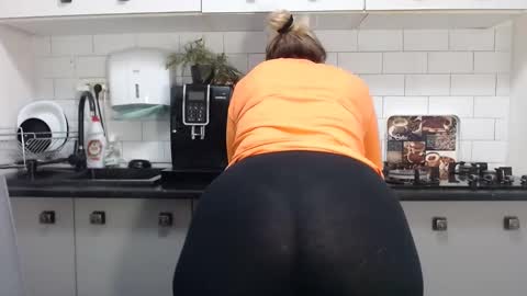 erika online show from January 2025 03:04:01 PM